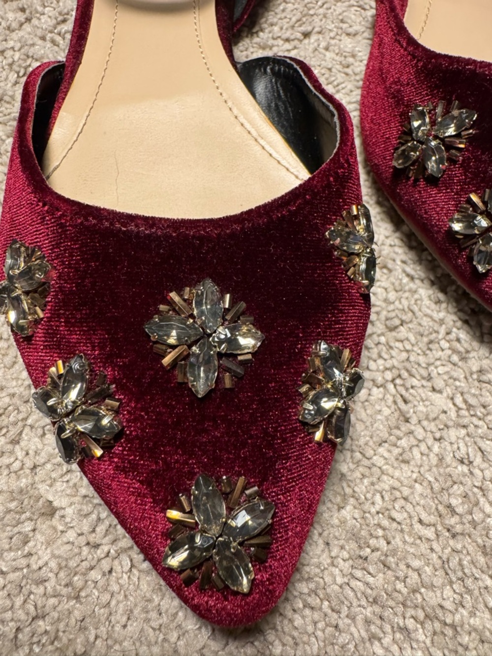 Farylrobin Wine Burgundy Velvet Pointed-Toe Jewel Flats